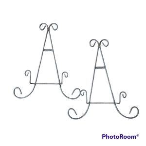 Vintage Pair Wrought Iron Matt Sliver Gray Plate Wall Hanging Stand.